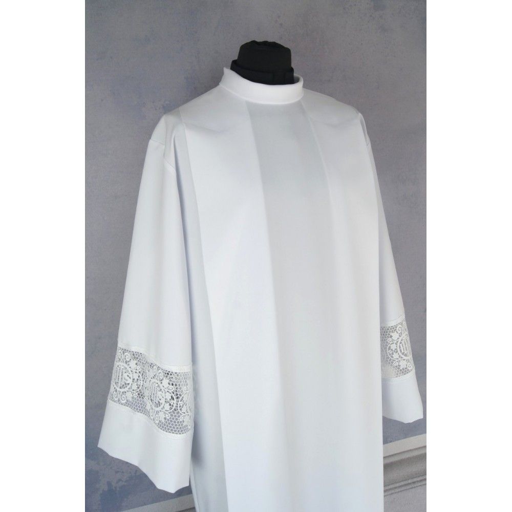 Alba kapłańska z gipiurą wzór IHS - KOMŻE I ALBY  KAPŁAŃSKIE - zdjęcie 2 - Alba kapłańska z gipiurą wzór IHS