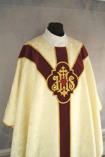 Ornat Semi-Gotycki kolory liturgiczne (75) - Ornaty haftowane - zdjęcie 7 - Ornat Semi-Gotycki kolor ecru (75)