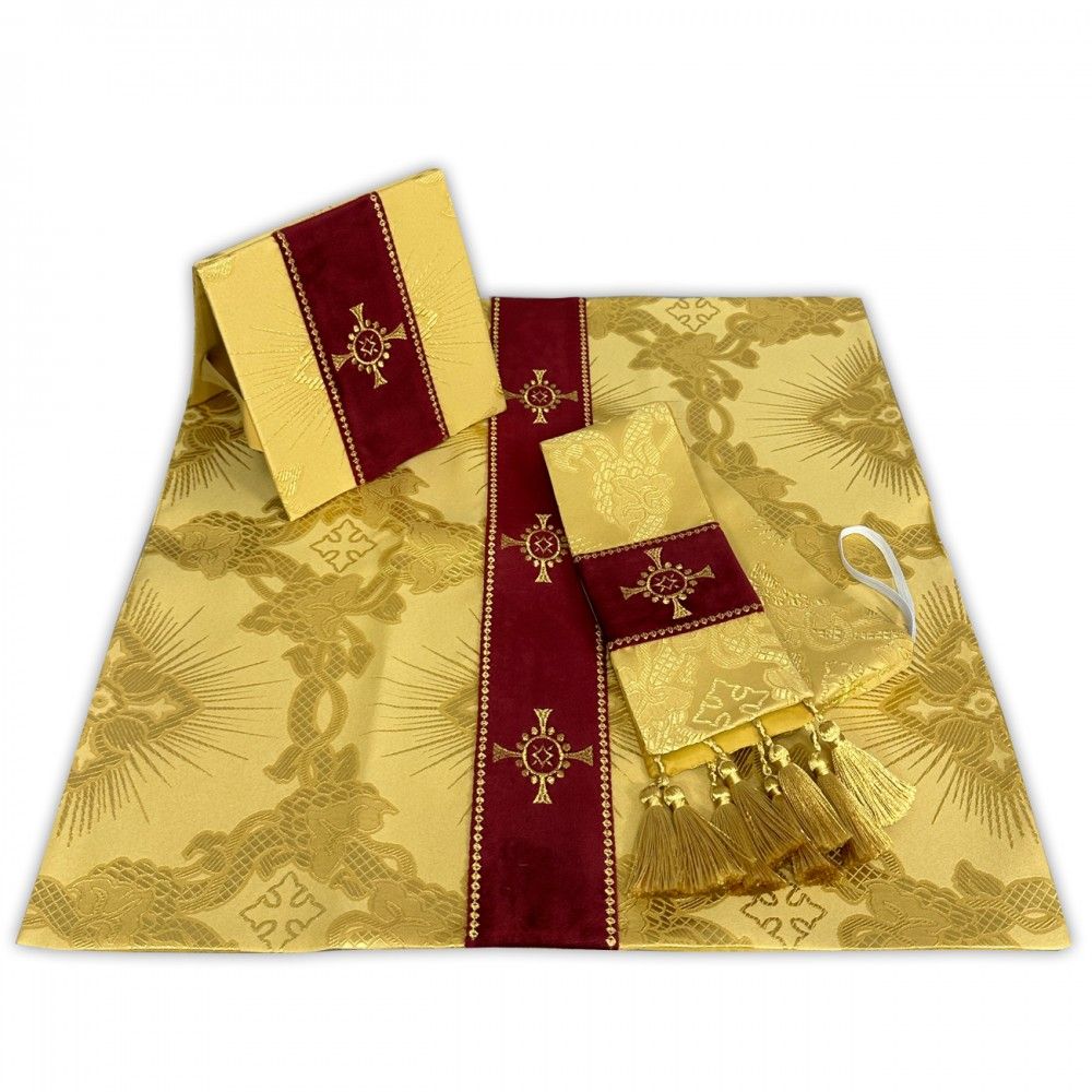 Ornat semi gotycki haftowany z motywem monstrancji (1K) - ASORTYMENT NA BOŻE CIAŁO - zdjęcie 4 - Ornat semi gotycki haftowany z motywem monstrancji (1K)