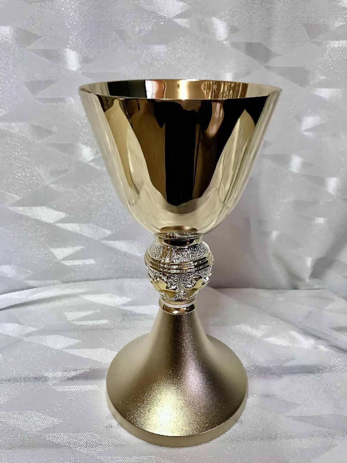 Kielich mszalny, pozłacany, motyw gołębie - 20 cm (46D) - KIELICHY MSZALNE - Nowość