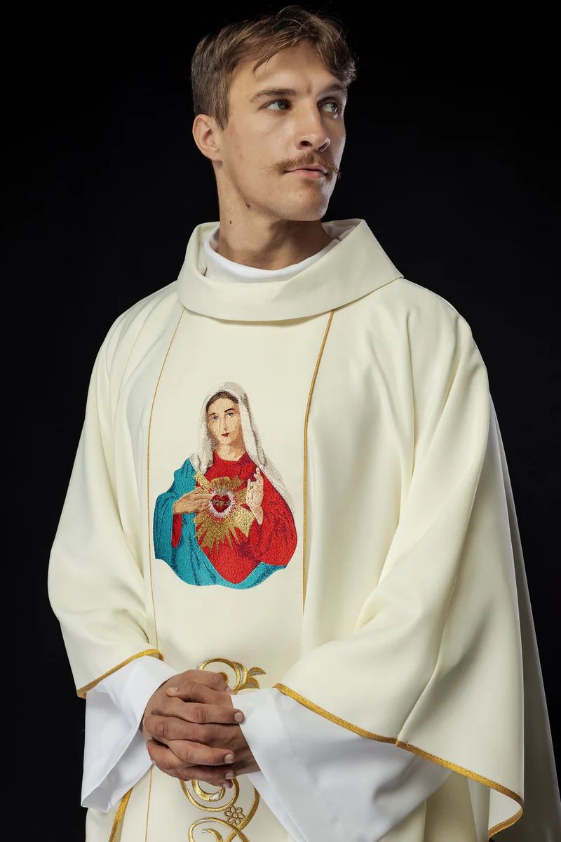 Ornat z haftowanym wizerunkiem Serca Maryi (103H) - Ornaty Maryjne - Nowość