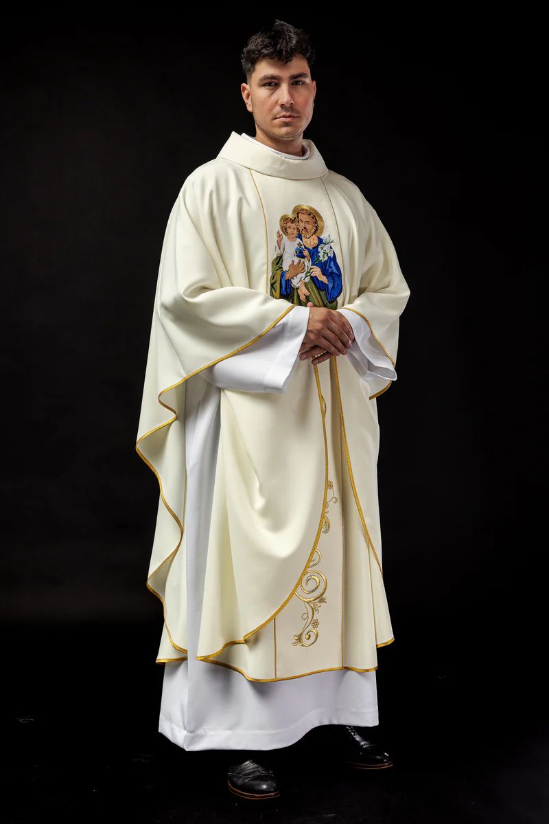 Ornat z haftowanym wizerunkiem Świętego Józefa (115H) - Ornaty z wizerunkiem świętych - zdjęcie 3 - Ornat z haftowanym wizerunkiem Świętego Józefa (115H)