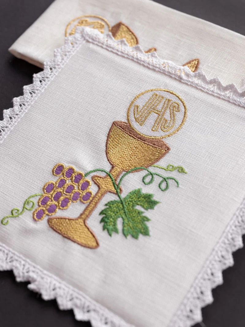 Bielizna kielichowa, lniana, haft kielich (92H) - Zestawy lniane - zdjęcie 2 - Bielizna kielichowa, lniana, haft kielich (92H)