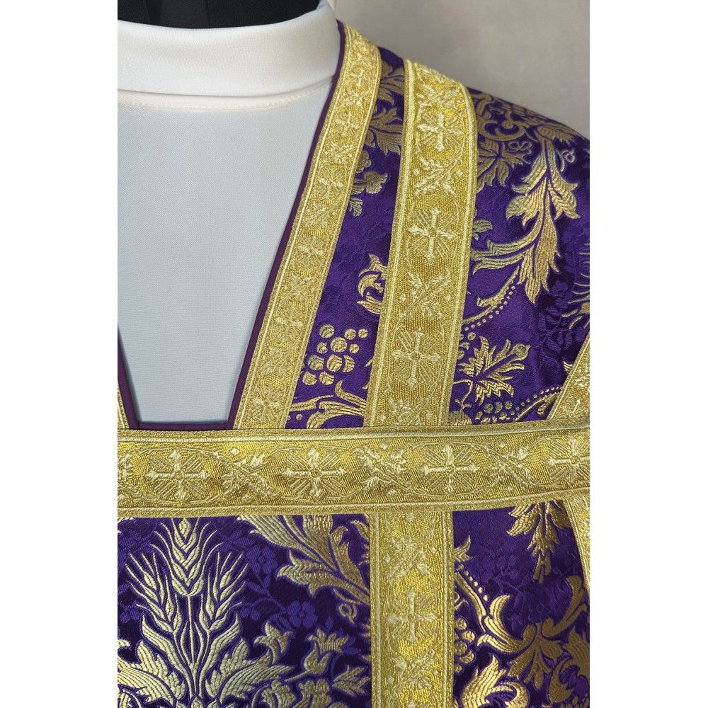 Ornat rzymski fioletowy + Stuła, Manipularz, Bursa i Welon na kielich (22K) - Ornaty rzymskie - zdjęcie 4 - Ornat rzymski fioletowy + Stuła, Manipularz, Bursa i Welon na kielich (22K)