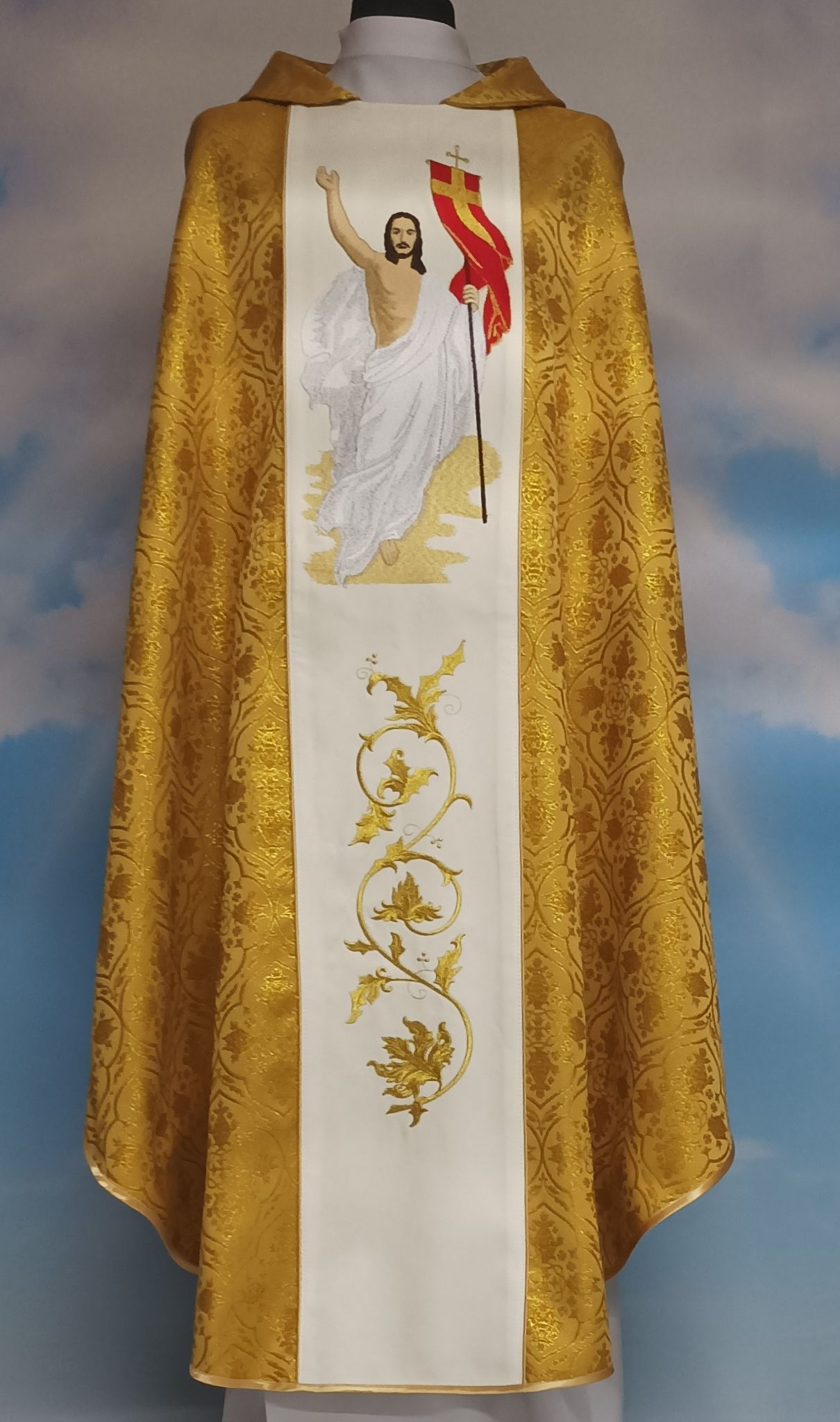 Ornat haftowany wielkanocny - Chrystus Zmartwychwstały (T2) - ORNATY WIELKANOCNE - Nowość