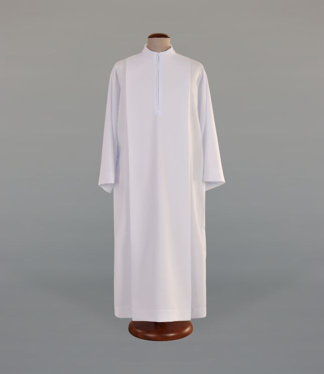 Alba kapłańska, krój rzymski, zapięcie na piersiach (A45) - KOMŻE I ALBY  KAPŁAŃSKIE - Nowość