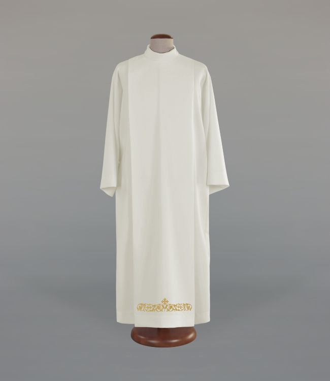 Alba kapłańska ecru, zdobiona haftem - Krój rzymski (A48) - KOMŻE I ALBY  KAPŁAŃSKIE - Nowość