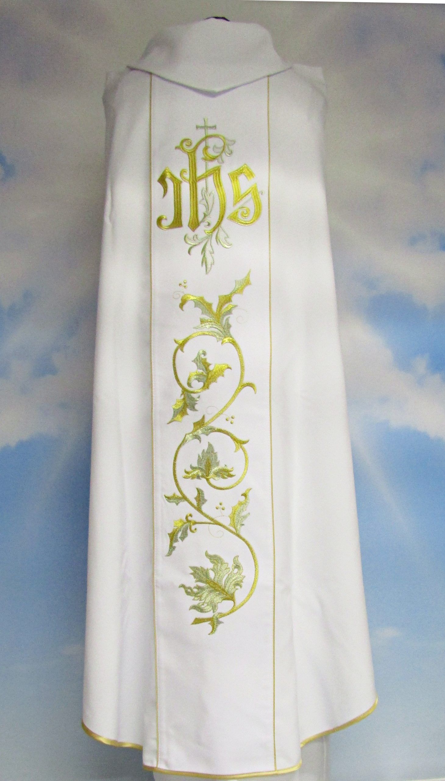 Ornat haftowany wielkanocny - Chrystus Zmartwychwstały (T4) - ORNATY WIELKANOCNE - zdjęcie 2 - Ornat haftowany wielkanocny - Chrystus Zmartwychwstały (T4)