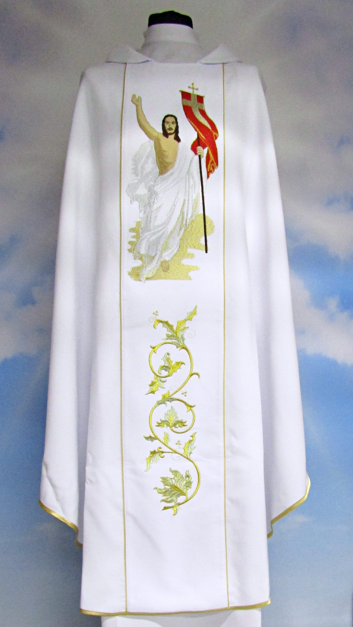 Ornat haftowany wielkanocny - Chrystus Zmartwychwstały (T4) - ORNATY WIELKANOCNE - Nowość