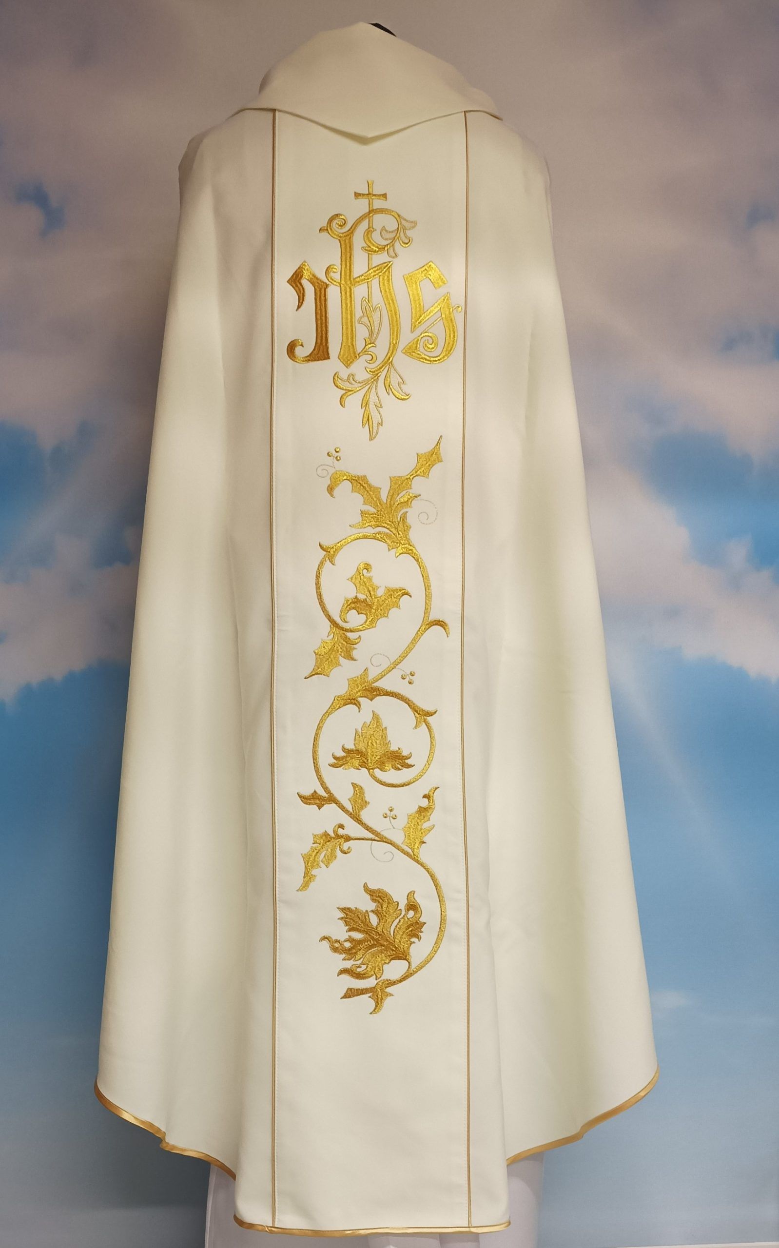 Ornat z wizerunkami Św. Rodziny - Boże Narodzenie - Ornaty maryjne - zdjęcie 3 - Ornat z wizerunkami Św. Rodziny - Boże Narodzenie