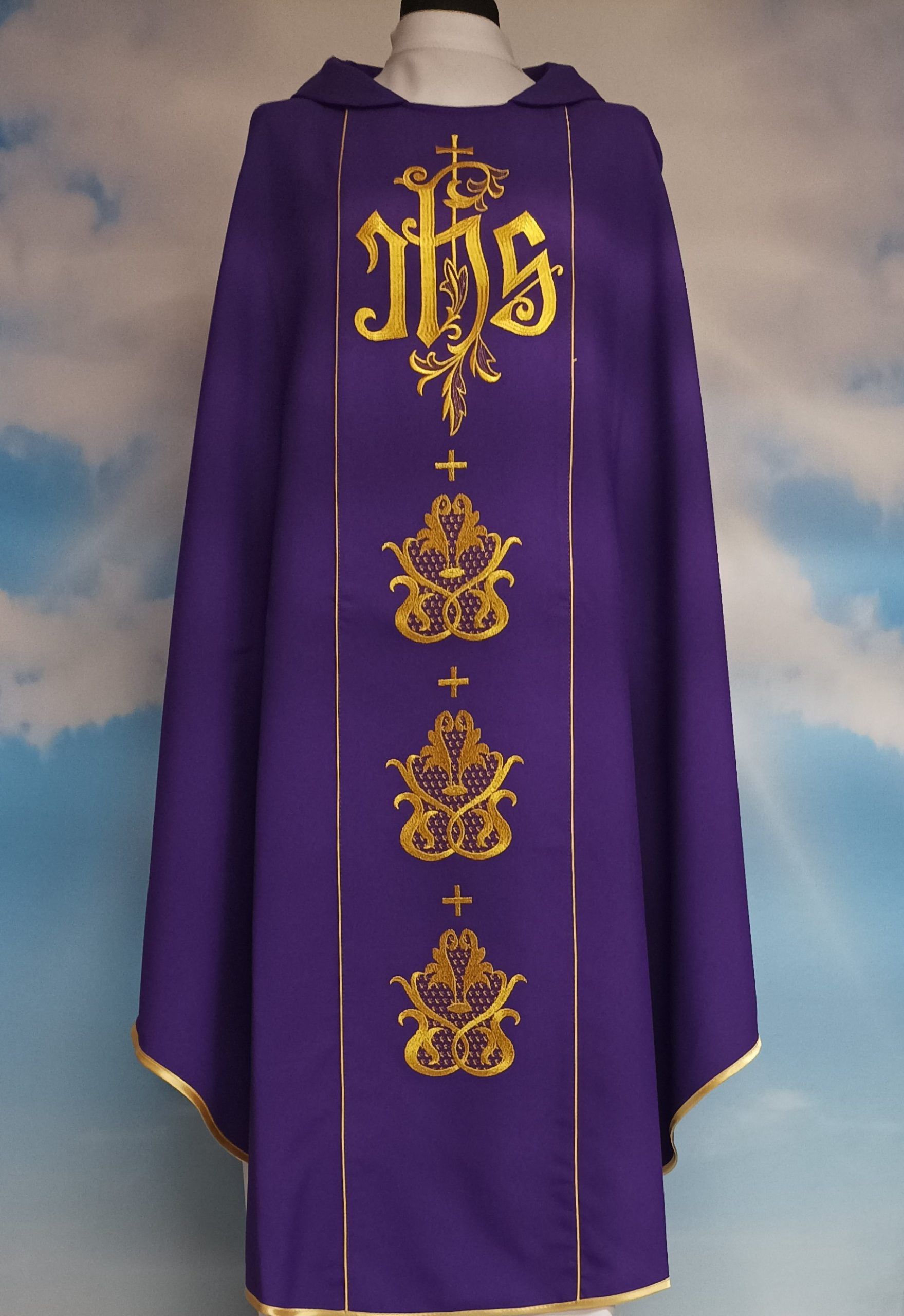 Ornat z komputerowo haftowanym pasem (2) - Ornaty haftowane - zdjęcie 2 - Ornat z komputerowo haftowanym pasem (2)