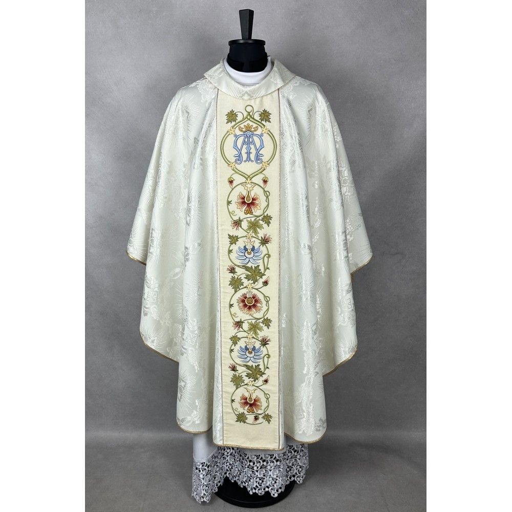 Ornat gotycki haftowany, motyw maryjny (9K) - Ornaty białe/ ecru - zdjęcie 3 - Ornat gotycki haftowany, motyw maryjny (9K)