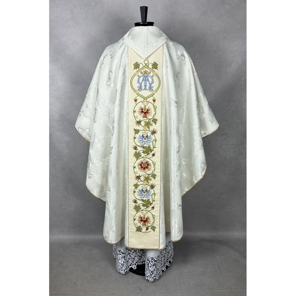 Ornat gotycki haftowany, motyw maryjny (9K) - Ornaty białe/ ecru - zdjęcie 4 - Ornat gotycki haftowany, motyw maryjny (9K)