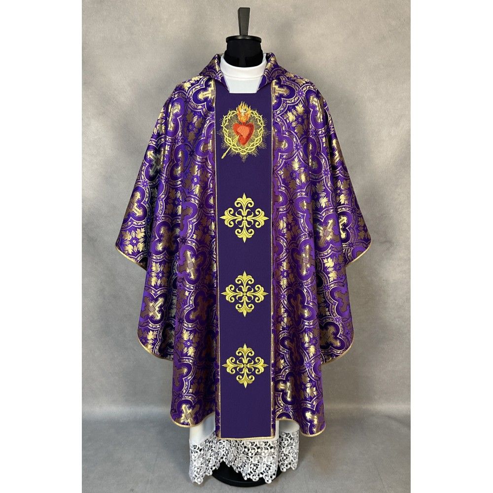 Ornat gotycki fioletowy, haftowany Serce w Koronie (16K) - ORNATY NA WIELKI POST - zdjęcie 2 - Ornat gotycki fioletowy, haftowany Serce w Koronie (16K)