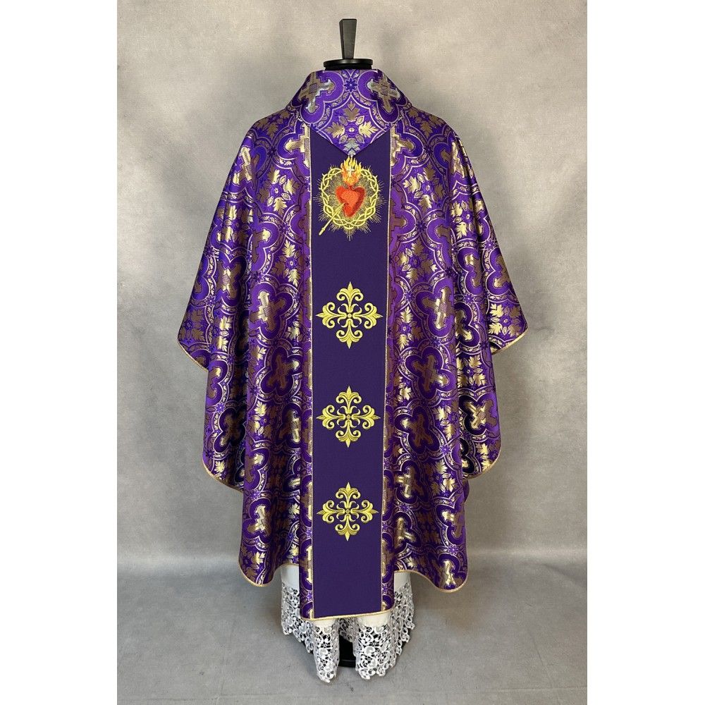 Ornat gotycki fioletowy, haftowany Serce w Koronie (16K) - ORNATY NA WIELKI POST - zdjęcie 4 - Ornat gotycki fioletowy, haftowany Serce w Koronie (16K)
