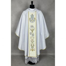 Ornat gotycki haftowany, motyw maryjny (20K) - Ornaty białe/ ecru - zdjęcie 3 - Ornat gotycki haftowany, motyw maryjny (20K)
