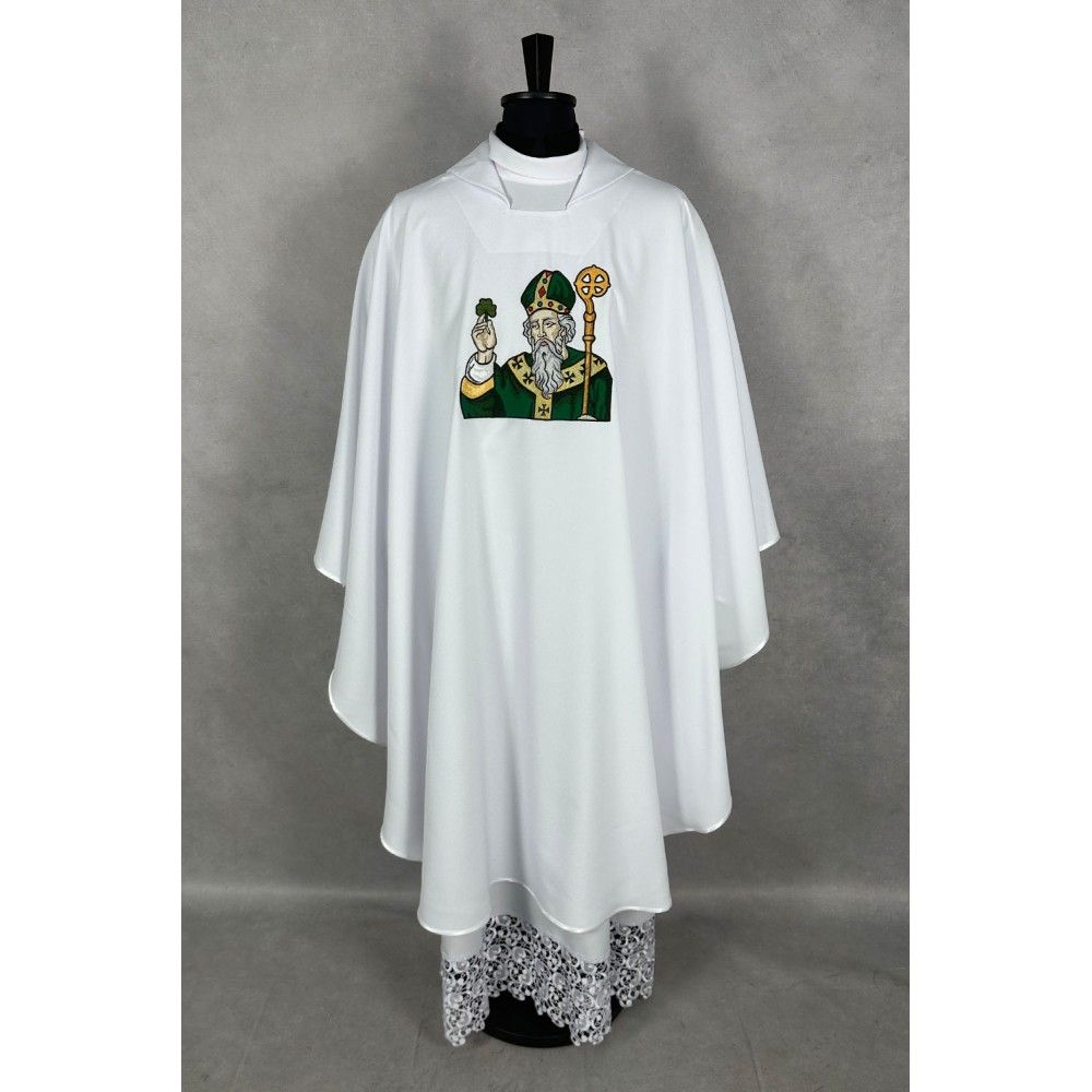 Ornat gotycki haftowany Św. Patryk - Ornaty białe/ ecru - zdjęcie 2 - Ornat gotycki haftowany Św. Patryk