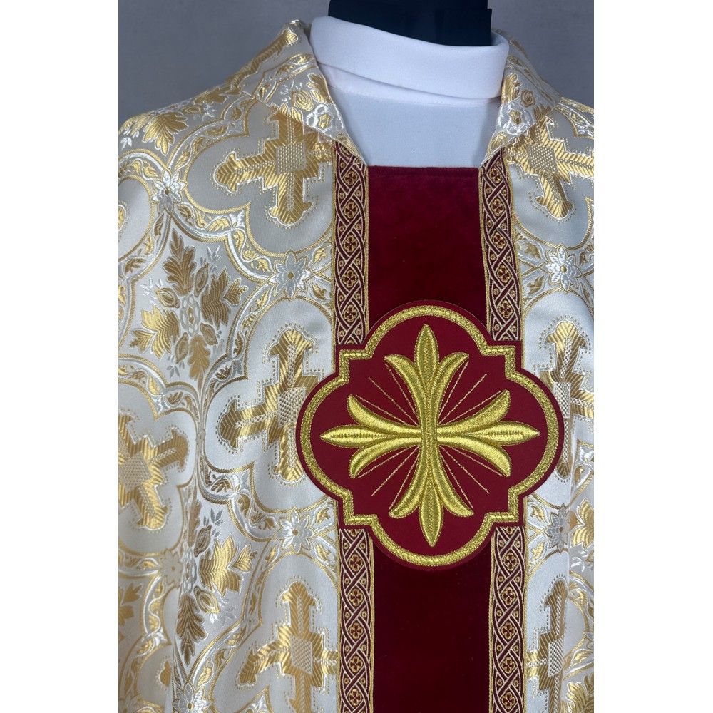 Ornat gotycki biało-złoty, haftowany (35K) - Ornaty białe/ ecru - zdjęcie 2 - Ornat gotycki biało-złoty, haftowany (35K)