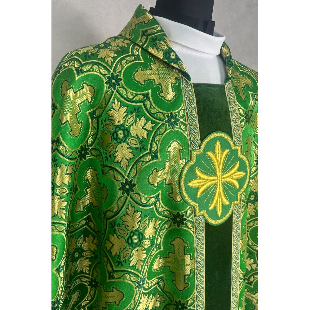 Ornat gotycki zielony, haftowany (38K) - Ornaty zielone - zdjęcie 2 - Ornat gotycki zielony, haftowany (38K)