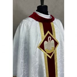 Ornat gotycki biały, aksamitny pas z haftem Pelikana (72K) - Ornaty białe/ ecru - zdjęcie 2 - Ornat gotycki biały, aksamitny pas z haftem Pelikana (72K)