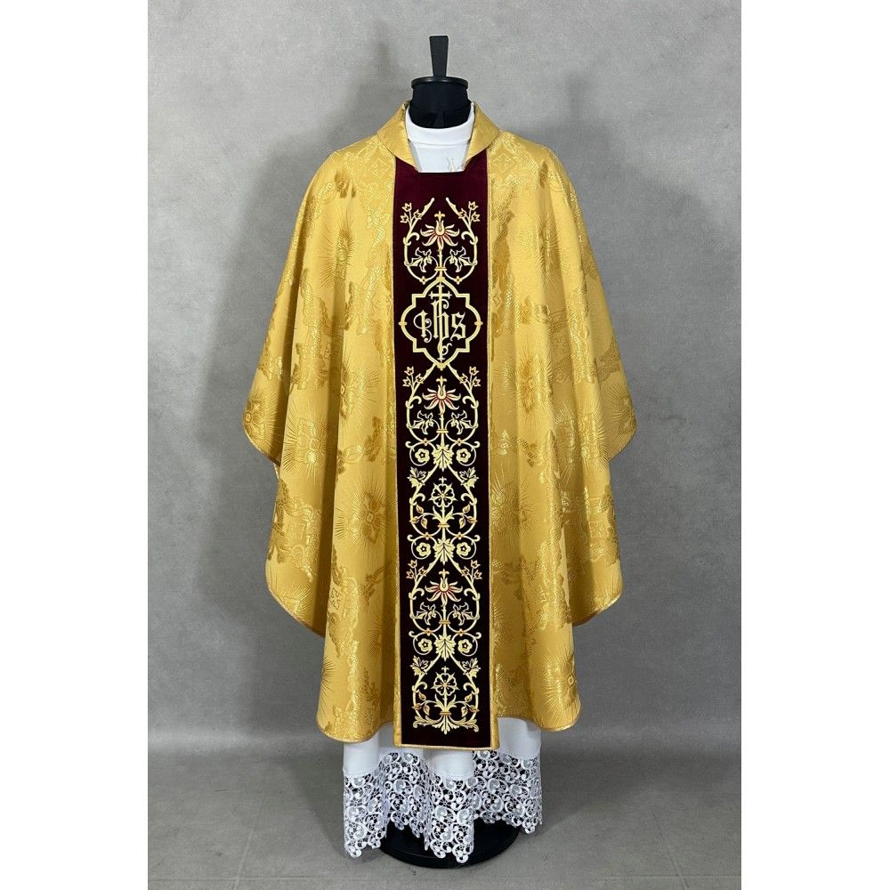 Ornat gotycki złoty, haftowany, pas aksamit IHS (74K) - Ornaty złote/srebrne - zdjęcie 2 - Ornat gotycki złoty, haftowany, pas aksamit IHS (74K)