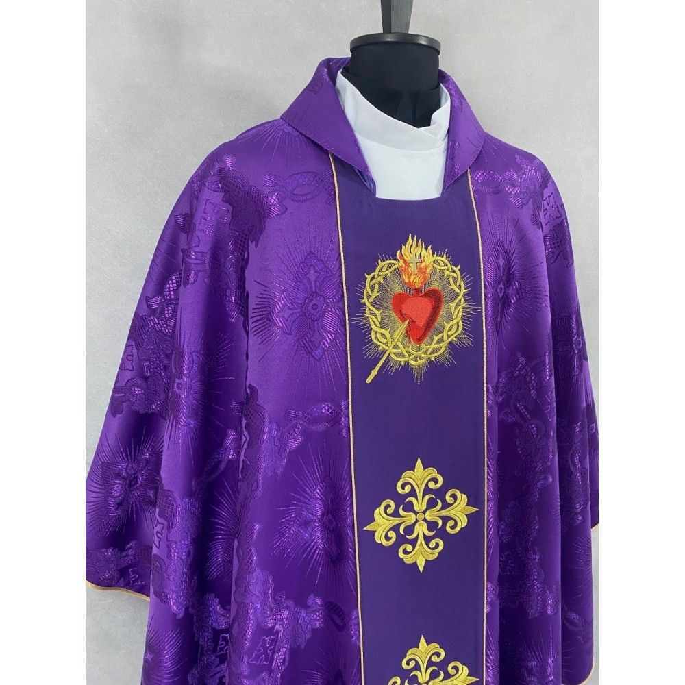 Ornat gotycki fioletowy, haftowany - Serce w Koronie (78K) - ORNATY NA WIELKI POST - zdjęcie 3 - Ornat gotycki fioletowy, haftowany - Serce w Koronie (78K)