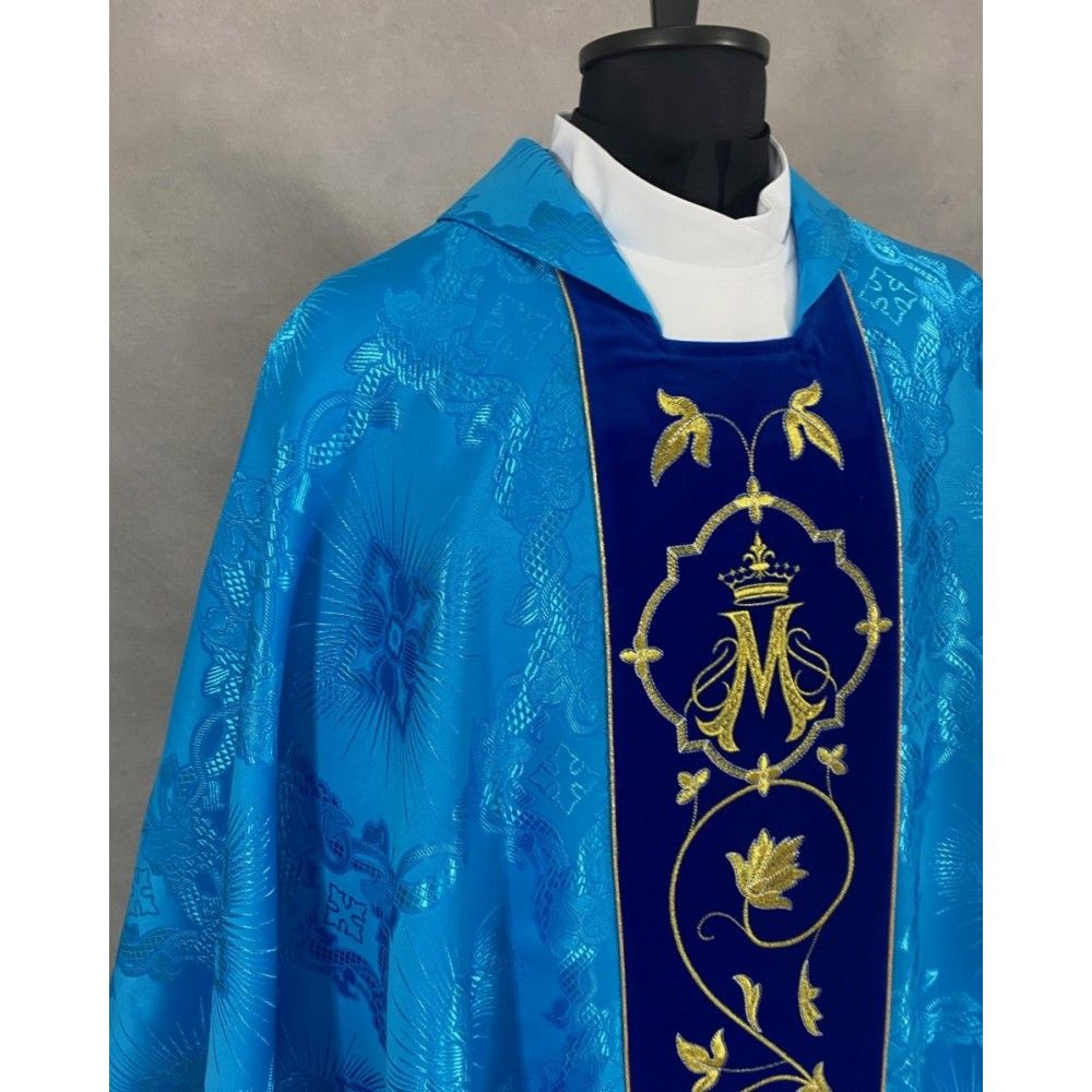 Ornat gotycki haftowany, motyw maryjny (81K) - Ornaty Maryjne - zdjęcie 2 - Ornat gotycki haftowany, motyw maryjny (81K)