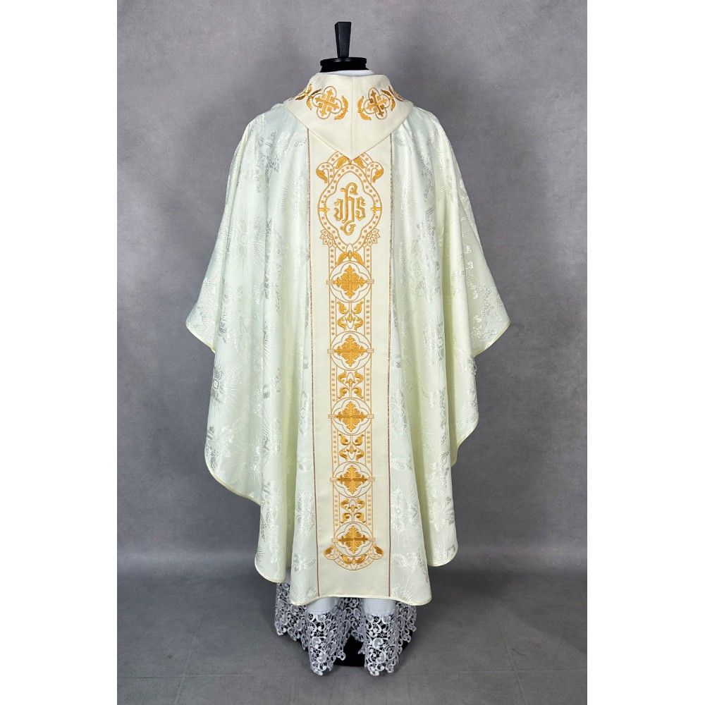 Ornat gotycki, haftowany IHS (82K) - Ornaty białe/ ecru - zdjęcie 3 - Ornat gotycki, haftowany IHS (82K)