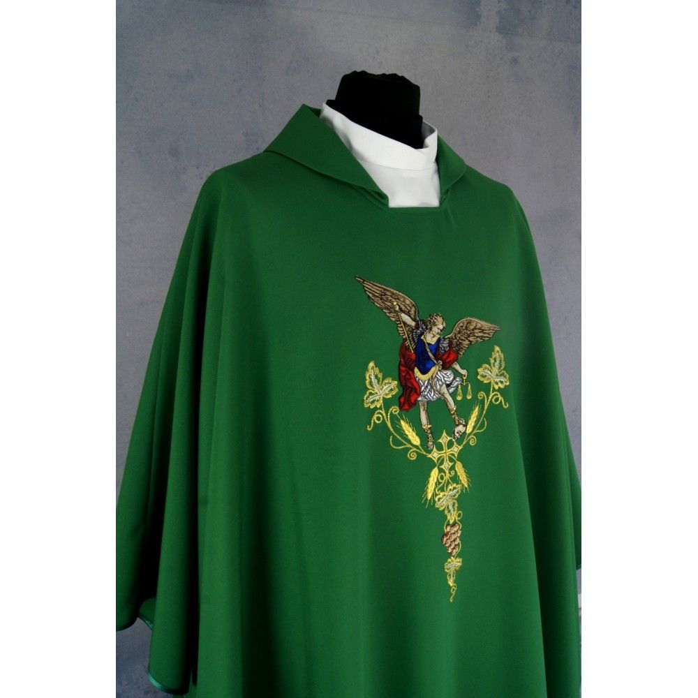 Ornat gotycki haftowany, zielony - Michał Archanioł (88K) - Ornaty z wizerunkiem świętych - zdjęcie 2 - Ornat gotycki haftowany, zielony - Michał Archanioł (88K)