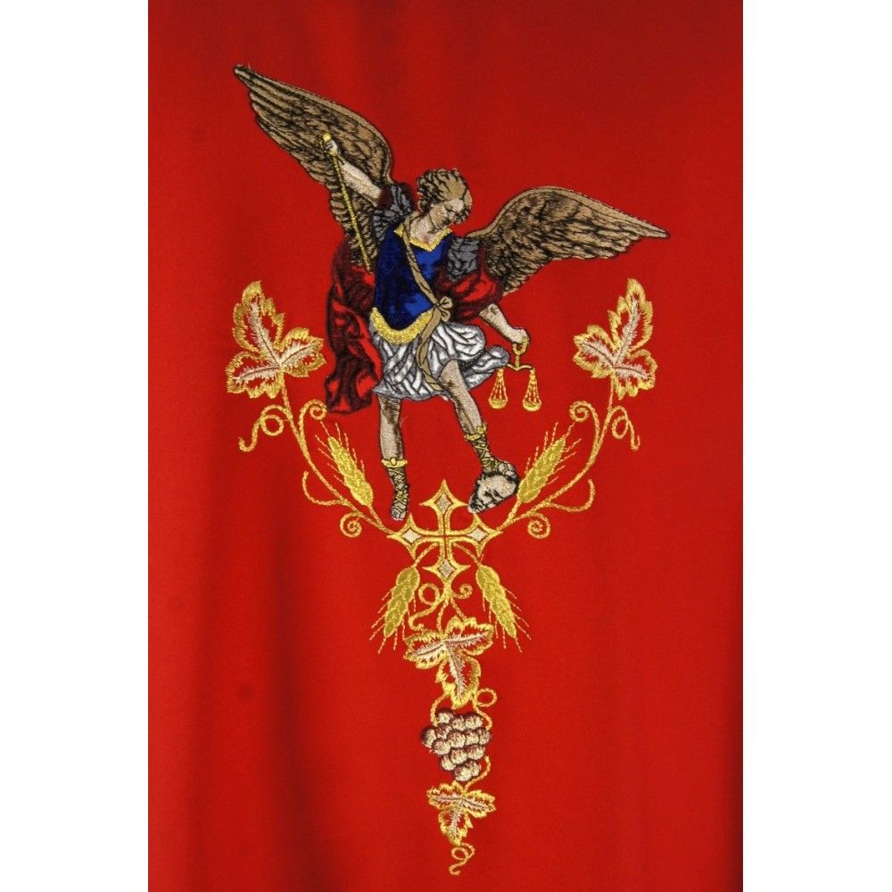 Ornat gotycki haftowany, czerwony - Michał Archanioł (91K) - Ornaty z wizerunkiem świętych - zdjęcie 3 - Ornat gotycki haftowany, czerwony - Michał Archanioł (91K)