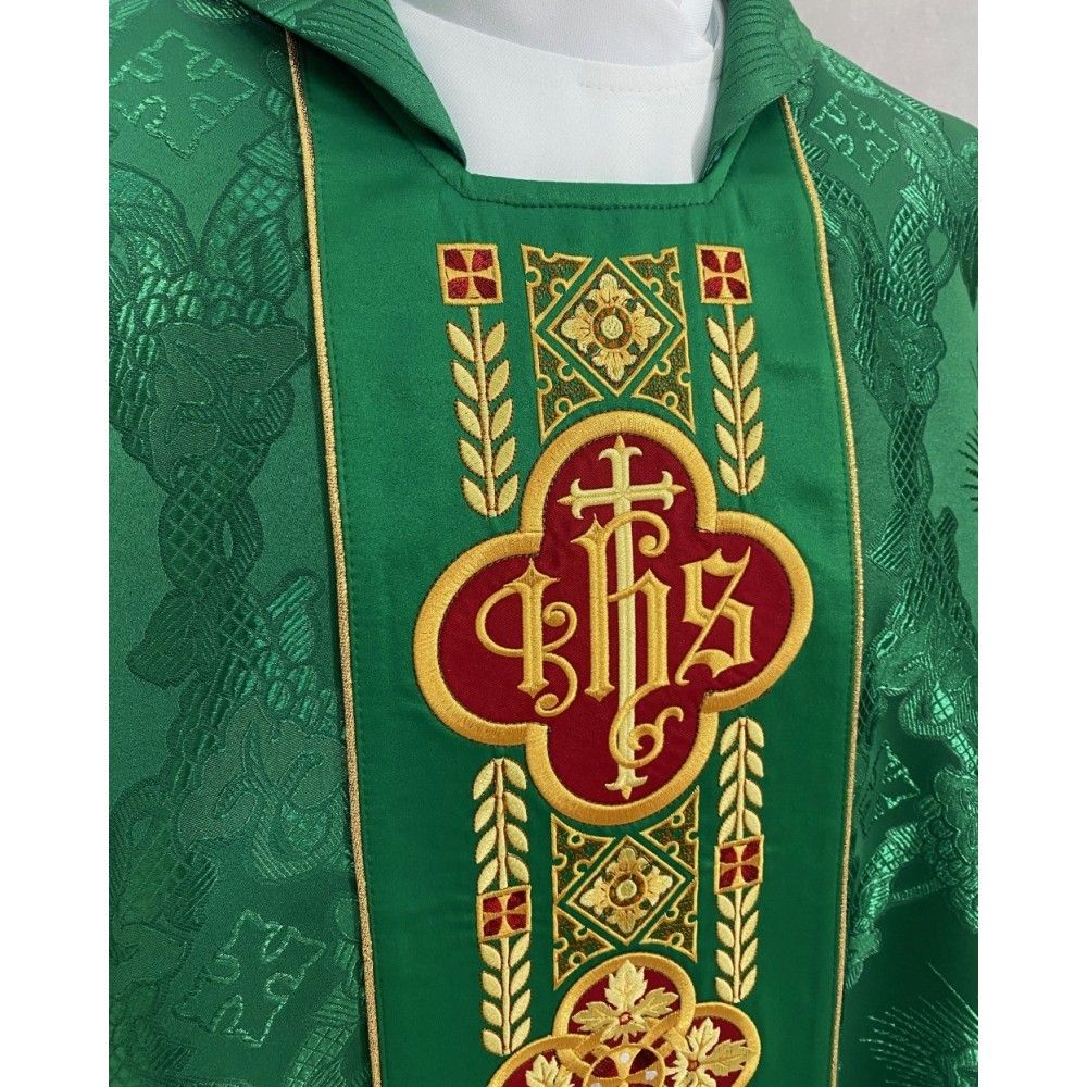 Ornat gotycki zielony, haftowany IHS (109K) - Ornaty zielone - zdjęcie 2 - Ornat gotycki zielony, haftowany IHS (109K)