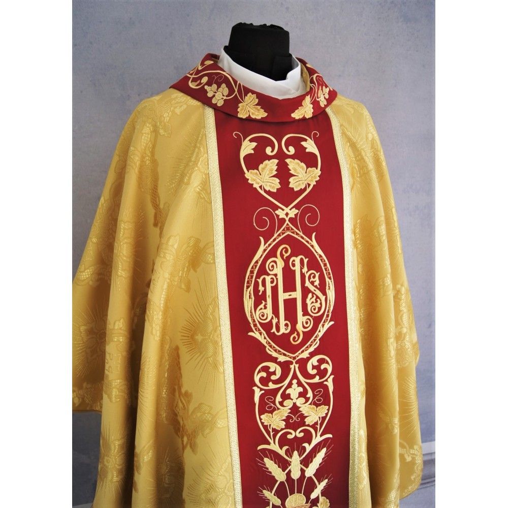 Ornat gotycki złoty, haftowany IHS (113K) - Ornaty złote/srebrne - zdjęcie 2 - Ornat gotycki złoty, haftowany IHS (113K)