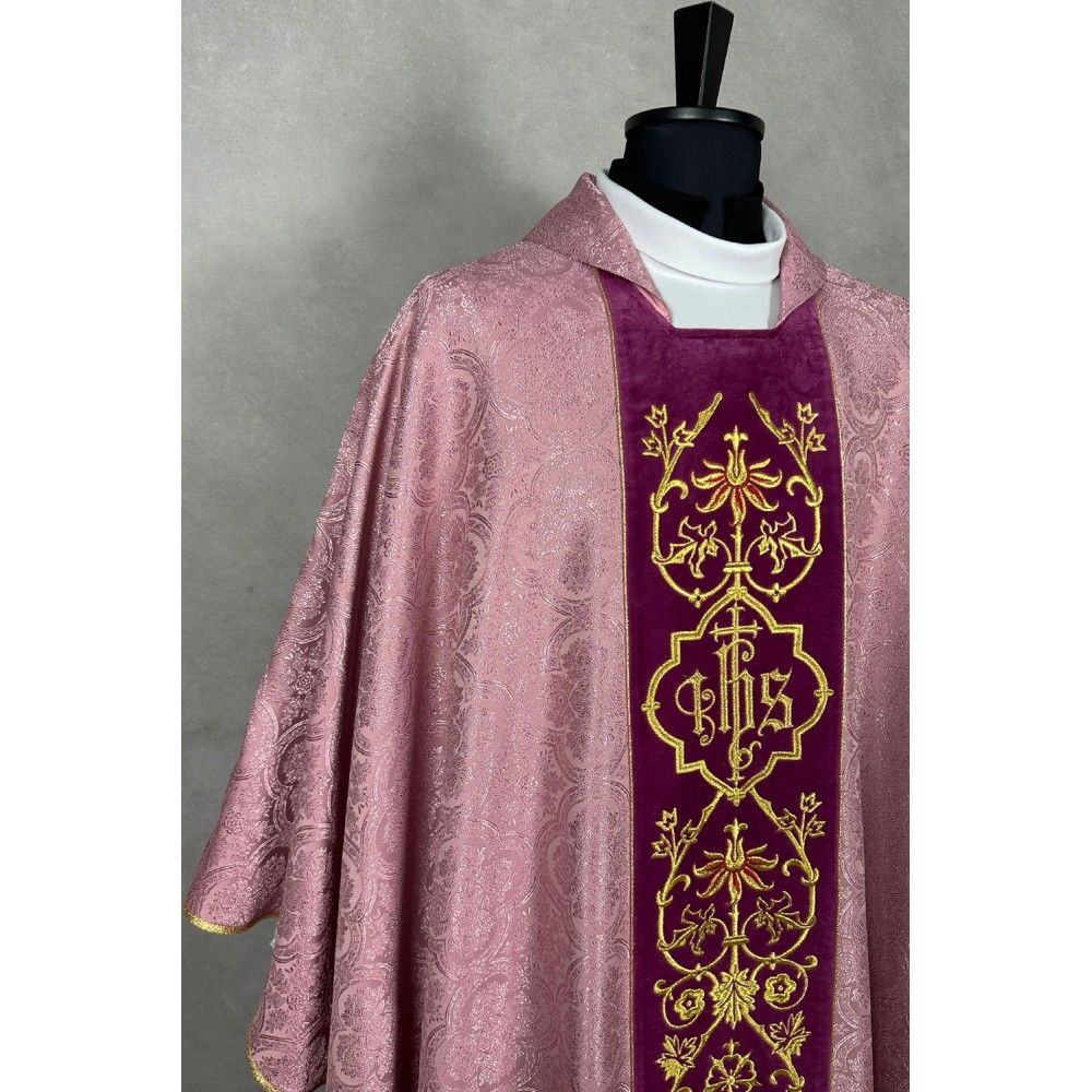 Ornat gotycki blady różowy, haftowany pas aksamit (149K) - ORNATY NA WIELKI POST - zdjęcie 3 - Ornat gotycki blady różowy, haftowany pas aksamit (149K)
