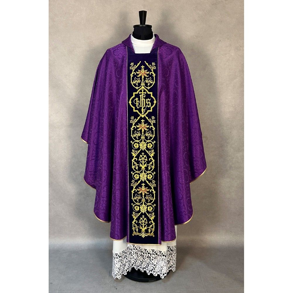 Ornat gotycki fioletowy, haftowany pas aksamit (151K) - ORNATY NA WIELKI POST - zdjęcie 2 - Ornat gotycki fioletowy, haftowany pas aksamit (151K)