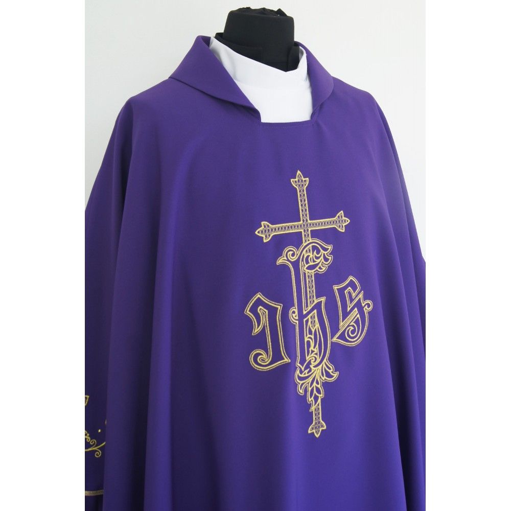 Ornat gotycki fioletowy, haftowany, materiał strecz (155K) - ORNATY NA WIELKI POST - zdjęcie 2 - Ornat gotycki fioletowy, haftowany, materiał strecz (155K)