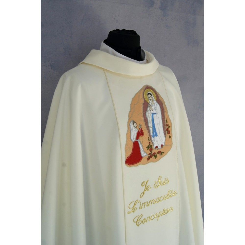 Ornat haftowany Matka Boska z Lourdes (02) - SZATY LITURGICZNE - zdjęcie 4 - Ornat haftowany Matka Boska z Lourdes (02)