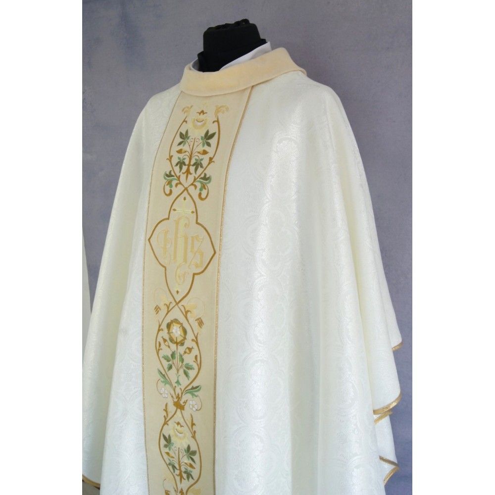 Ornat gotycki ecru, haftowany pas aksamit (213K) - Ornaty białe/ ecru - zdjęcie 2 - Ornat gotycki ecru, haftowany pas aksamit (213K)
