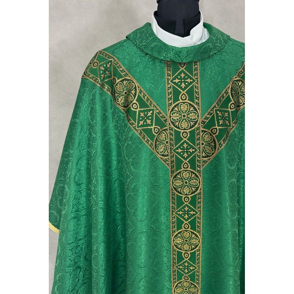 Ornat semi gotycki, zielony, tkanina żakard, pasy tkane (60K) - Ornaty Semi Gotyckie - zdjęcie 2 - Ornat semi gotycki, zielony, tkanina żakard, pasy tkane (60K)