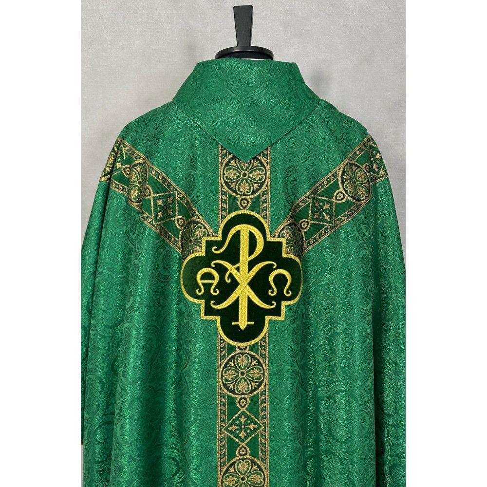 Ornat semi gotycki, zielony, tkanina żakard, pasy tkane (66K) - Ornaty Semi Gotyckie - zdjęcie 2 - Ornat semi gotycki, zielony, tkanina żakard, pasy tkane (66K)