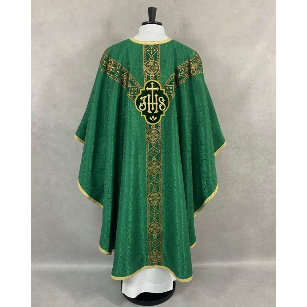 Ornat semi gotycki, zielony, tkanina żakard, pasy tkane (84K) - Ornaty Semi Gotyckie - zdjęcie 2 - Ornat semi gotycki, zielony, tkanina żakard, pasy tkane (84K)