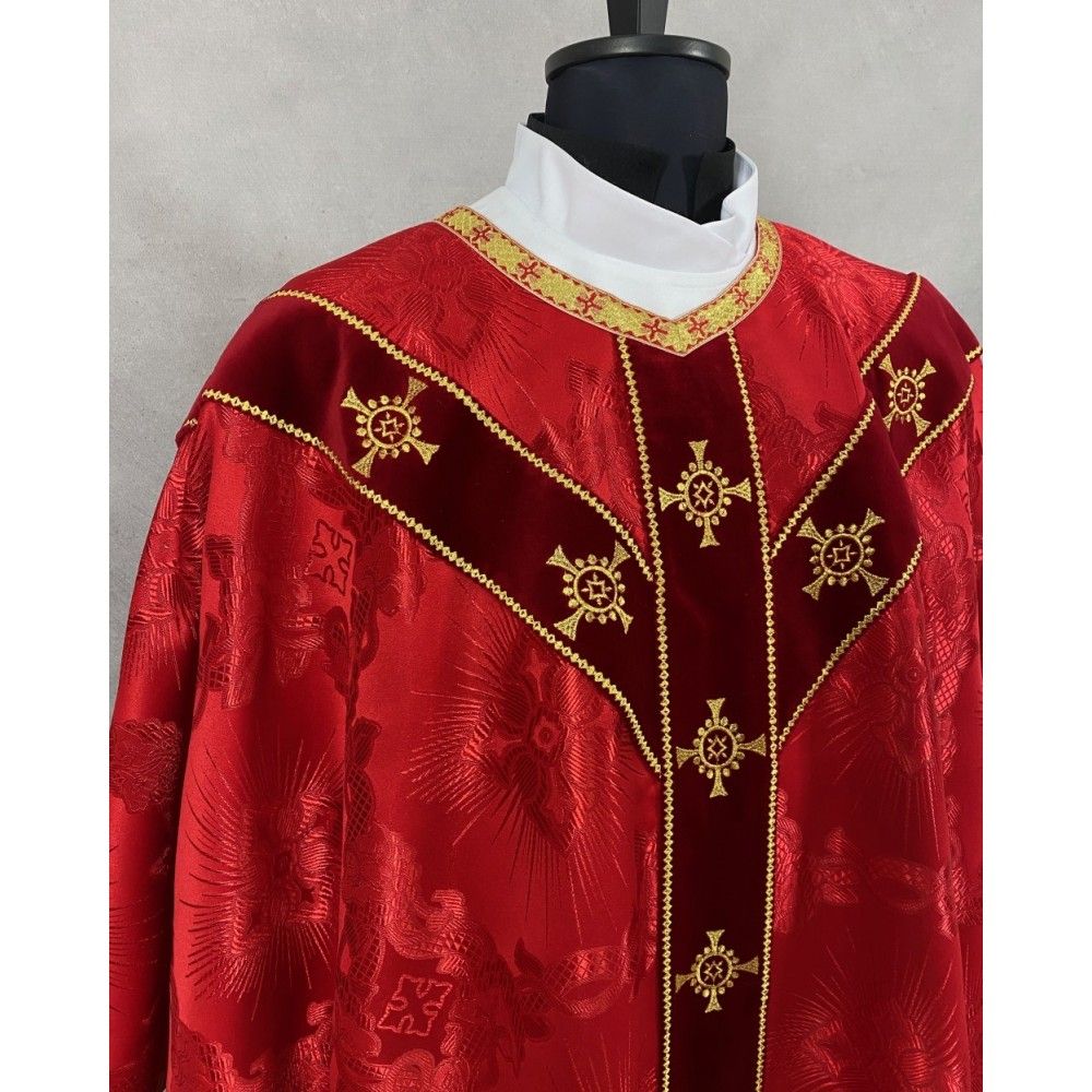 Ornat semi gotycki czerwony + akcesoria, tkanina żakard, pasy aksamit (101K) - Ornaty Semi Gotyckie - zdjęcie 2 - Ornat semi gotycki czerwony + akcesoria, tkanina żakard, pasy aksamit (101K)