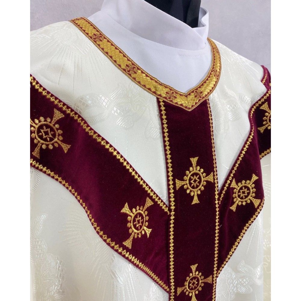 Ornat semi gotycki ecru + akcesoria, tkanina żakard, pasy aksamit (102K) - Ornaty Semi Gotyckie - zdjęcie 2 - Ornat semi gotycki ecru + akcesoria, tkanina żakard, pasy aksamit (102K)