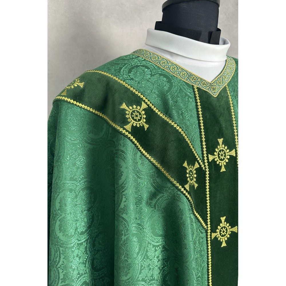 Ornat semi gotycki zielony + akcesoria, tkanina żakard, pasy aksamit (110K) - Ornaty Semi Gotyckie - zdjęcie 4 - Ornat semi gotycki zielony + akcesoria, tkanina żakard, pasy aksamit (110K)
