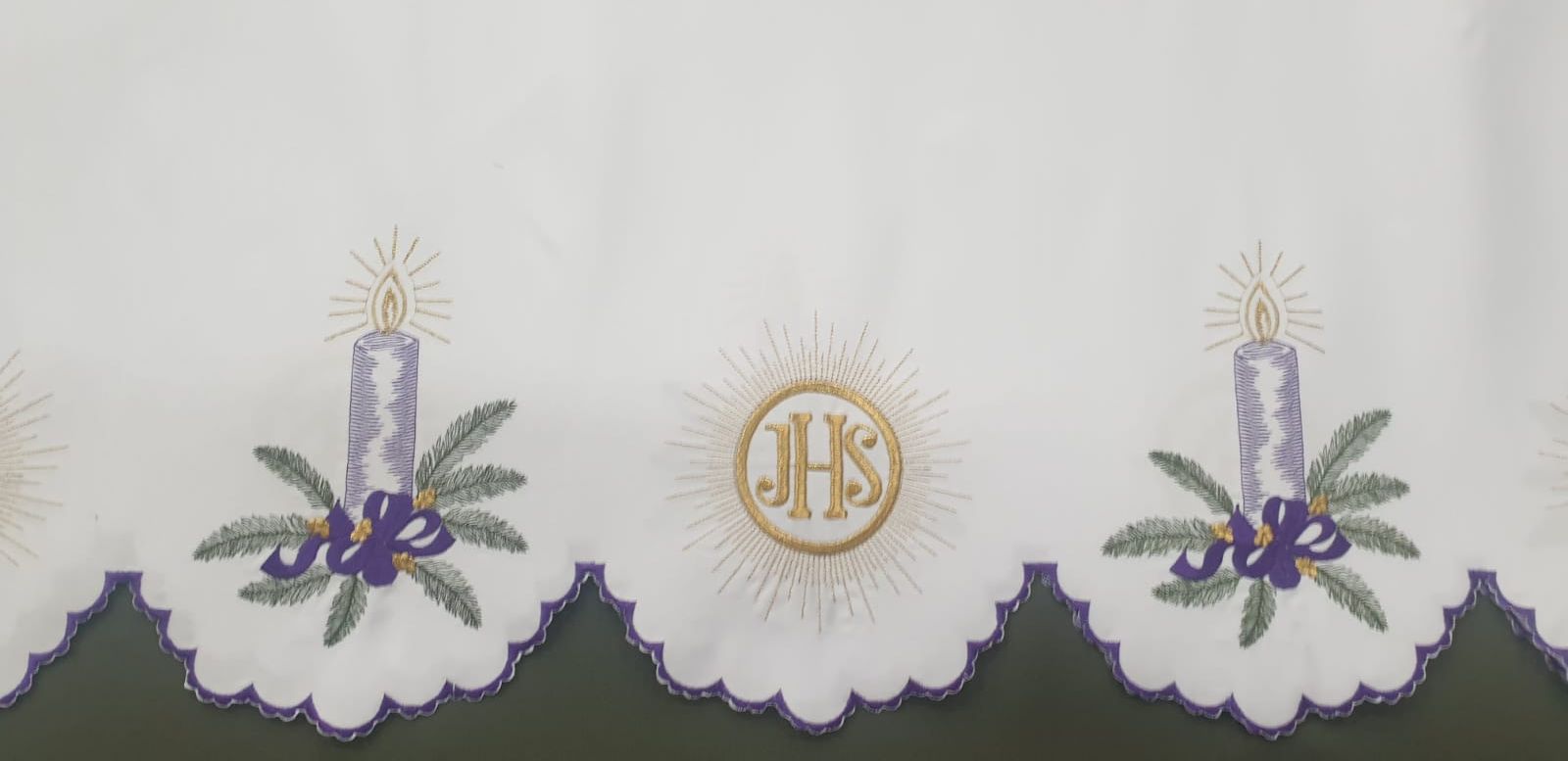 Obrus ołtarzowy haftowany wzór adwentowy (234) - OBRUSY OŁTARZOWE - Nowość