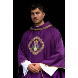 Ornat Adwentowy haftowany- błyszcząca tkanina (3) - Szaty liturgiczne