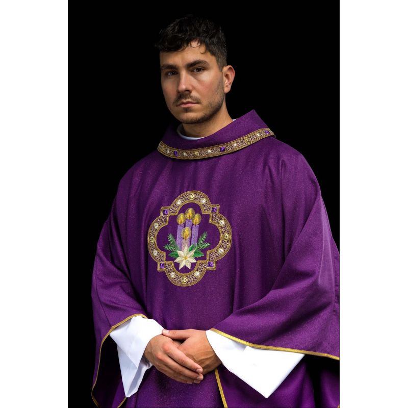 Ornat Adwentowy haftowany- błyszcząca tkanina (3) - Szaty liturgiczne - Ornat Adwentowy haftowany- błyszcząca tkanina (3)