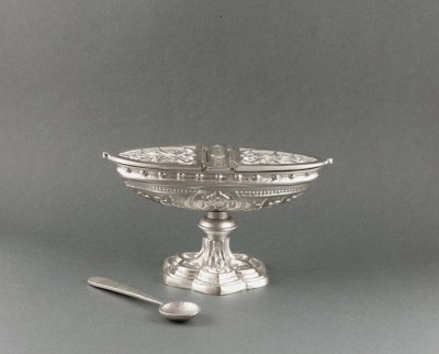 Łódka mosiężna srebrzona wys 10 cm - TRYBULARZE, ŁÓDKI - Nowość