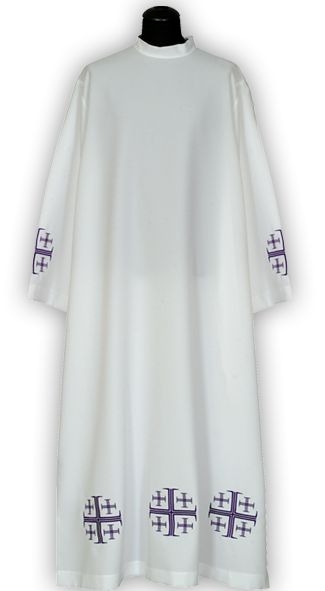 Alba kapłańska haftowana, krzyże jerozolimskie (14) - KOMŻE I ALBY  KAPŁAŃSKIE - zdjęcie 2 - Alba kapłańska haftowana, krzyże jerozolimskie (14)