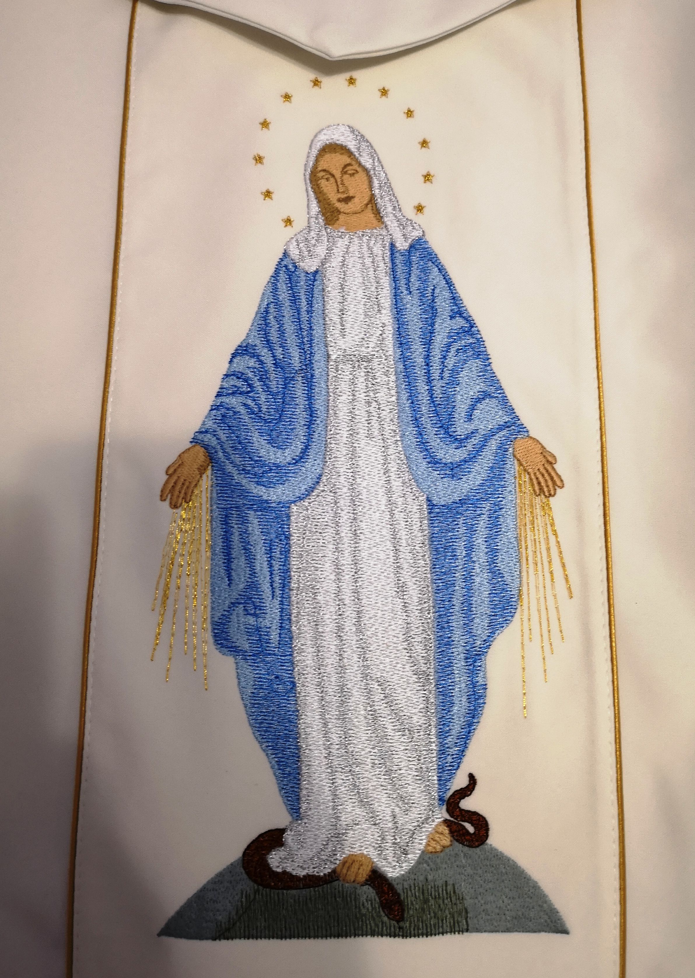 Ornat maryjny Matka Boża Niepokalana (M16) - Ornaty Maryjne - zdjęcie 4 - Ornat maryjny Matka Boża Niepokalana (M16)