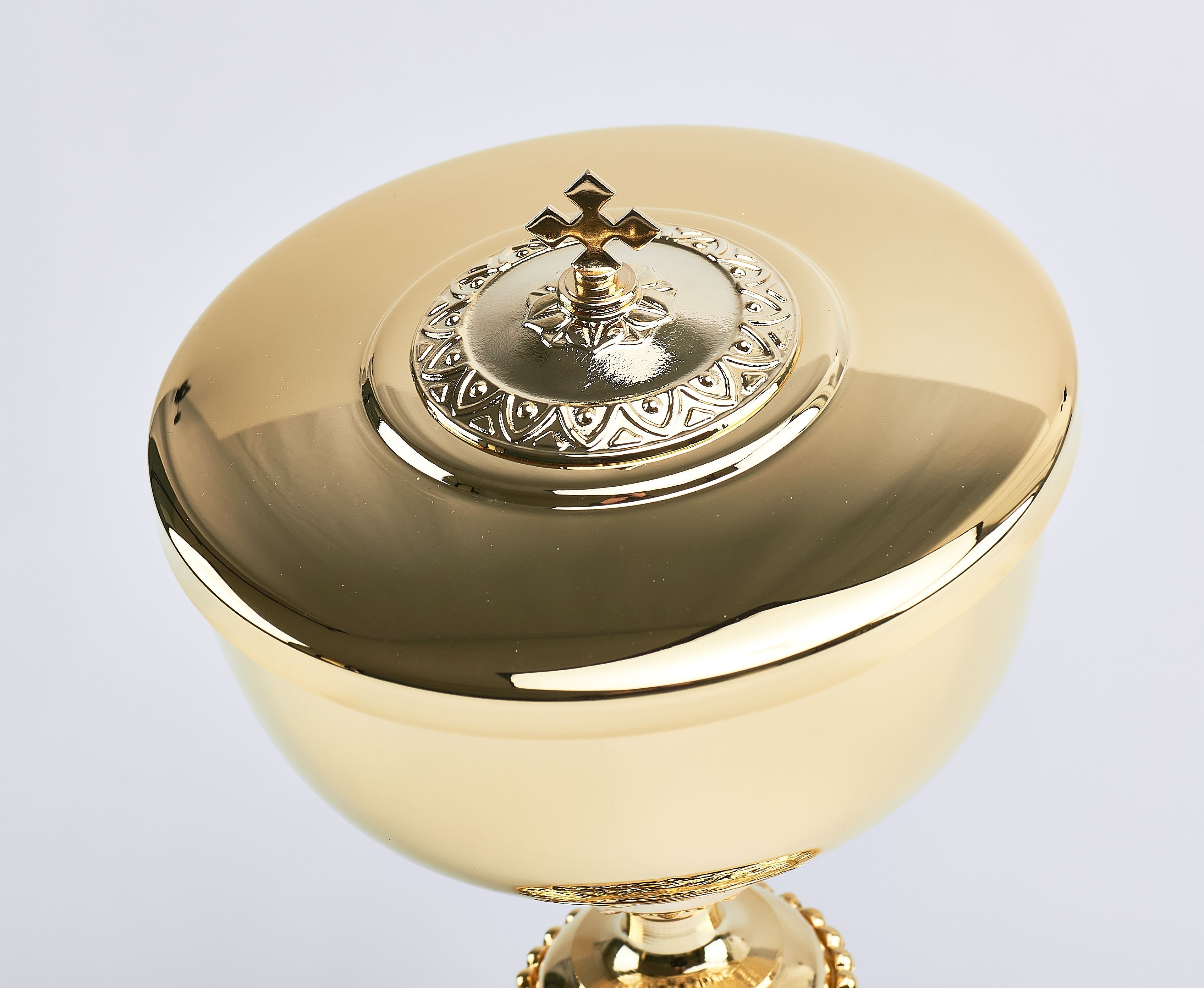 Puszka pozłacana do koncelebry - 26 cm (4) - PUSZKI MSZALNE - zdjęcie 2 - Puszka pozłacana do koncelebry - 26 cm (4)